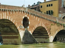 La Biblia: La voz de Dios