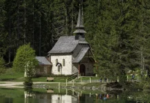 El Nombre sobre todo nombre